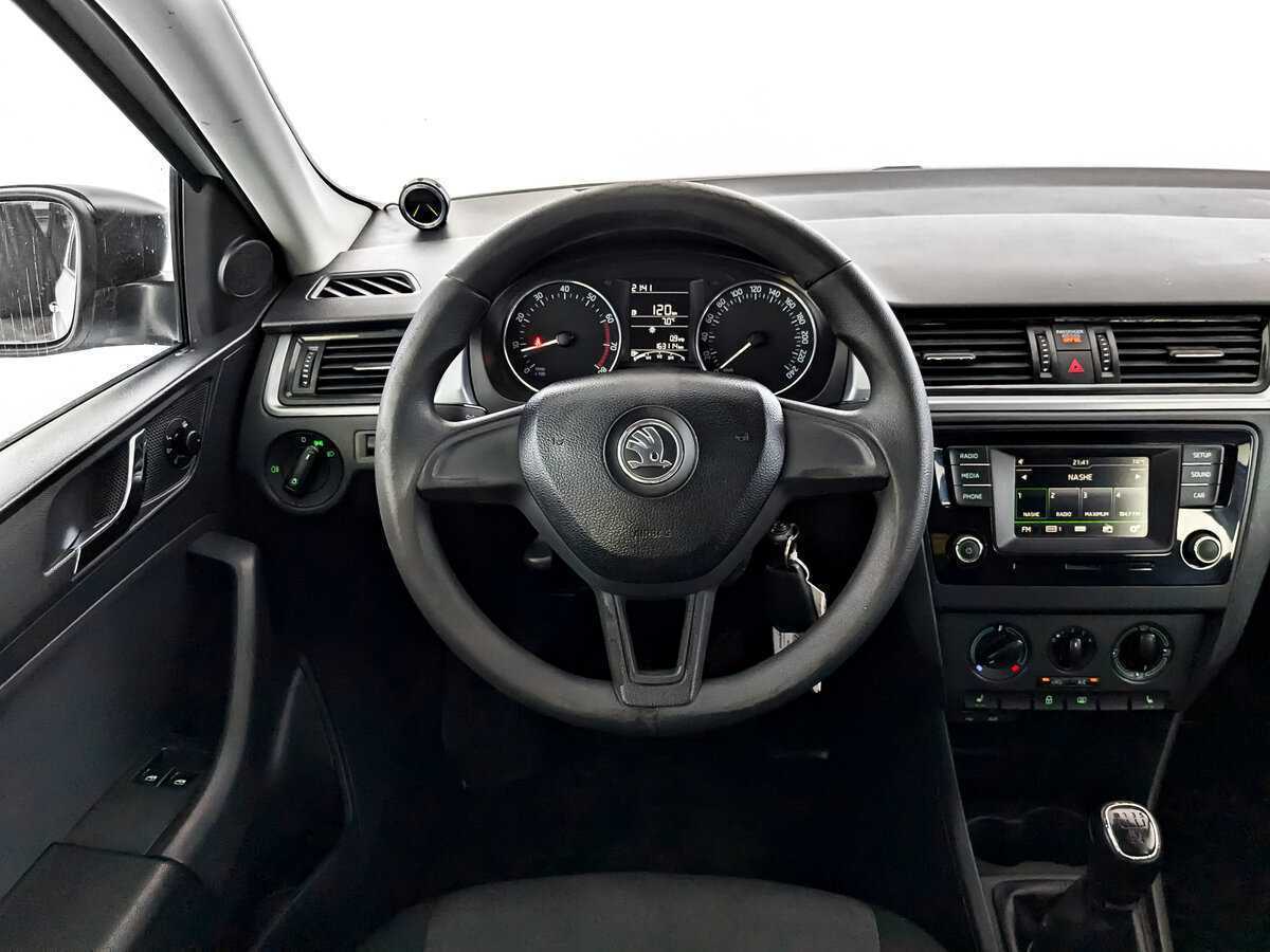 Б/У Шкода Рапид 2017 года. Фото: #20