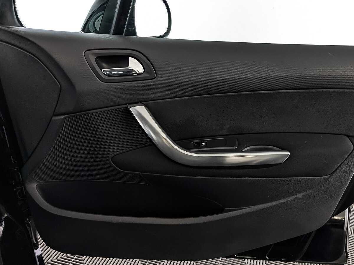 Б/У Пежо 408 2016 года. Фото: #22