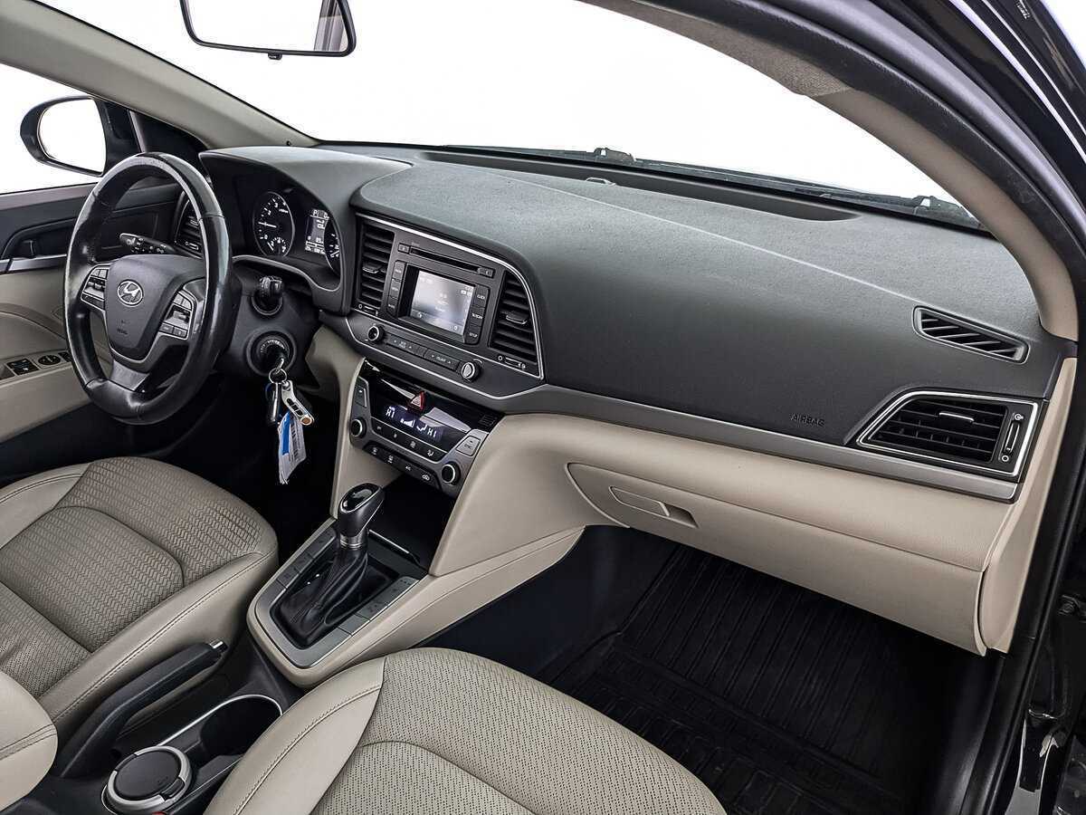 Б/У Хендай Елантра 2017 года. Фото: #12