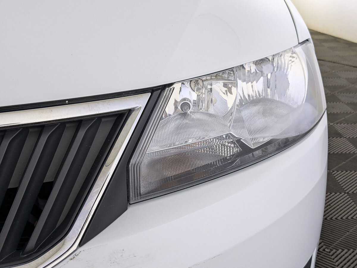 Б/У Шкода Рапид 2017 года. Фото: #10