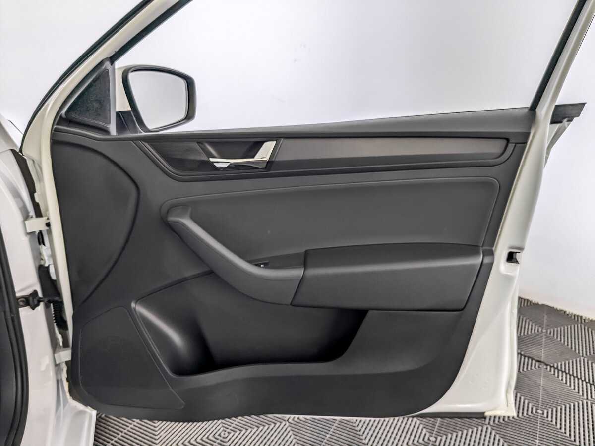 Б/У Шкода Рапид 2019 года. Фото: #23