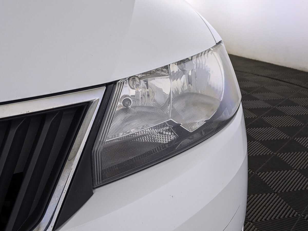 Б/У Шкода Рапид 2017 года. Фото: #10