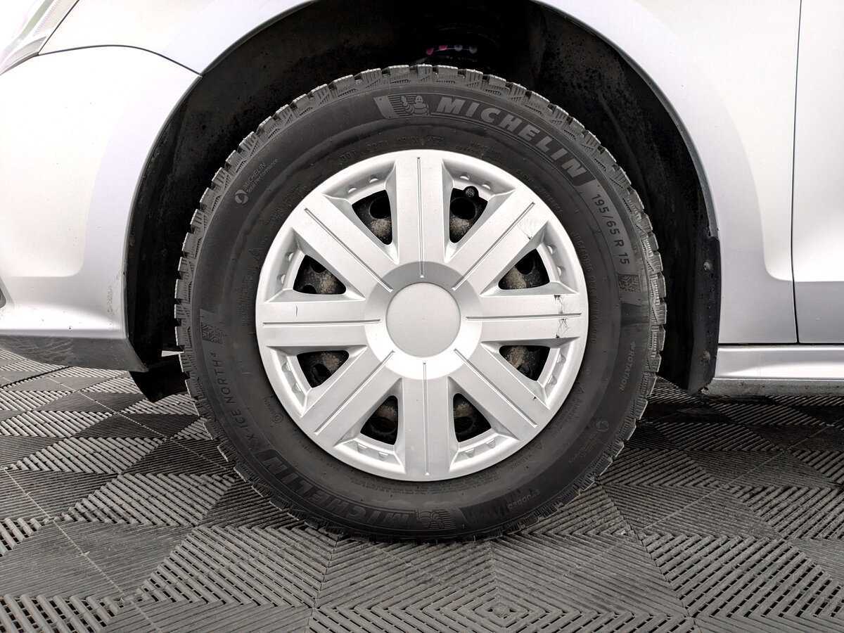 Б/У Фольксваген Джетта 2016 года. Фото: #17