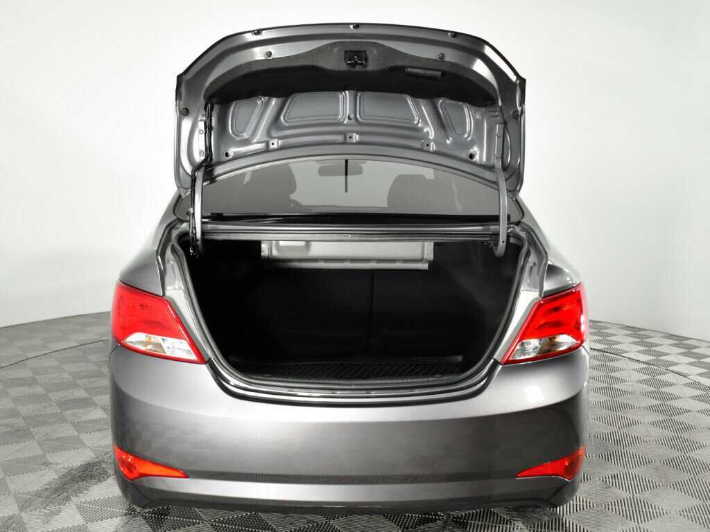 Б/У Хендай Солярис 2014 года. Фото: #14