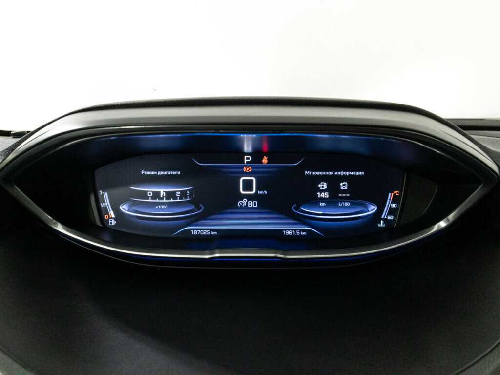 Б/У Пежо 3008 2017 года. Фото: #11