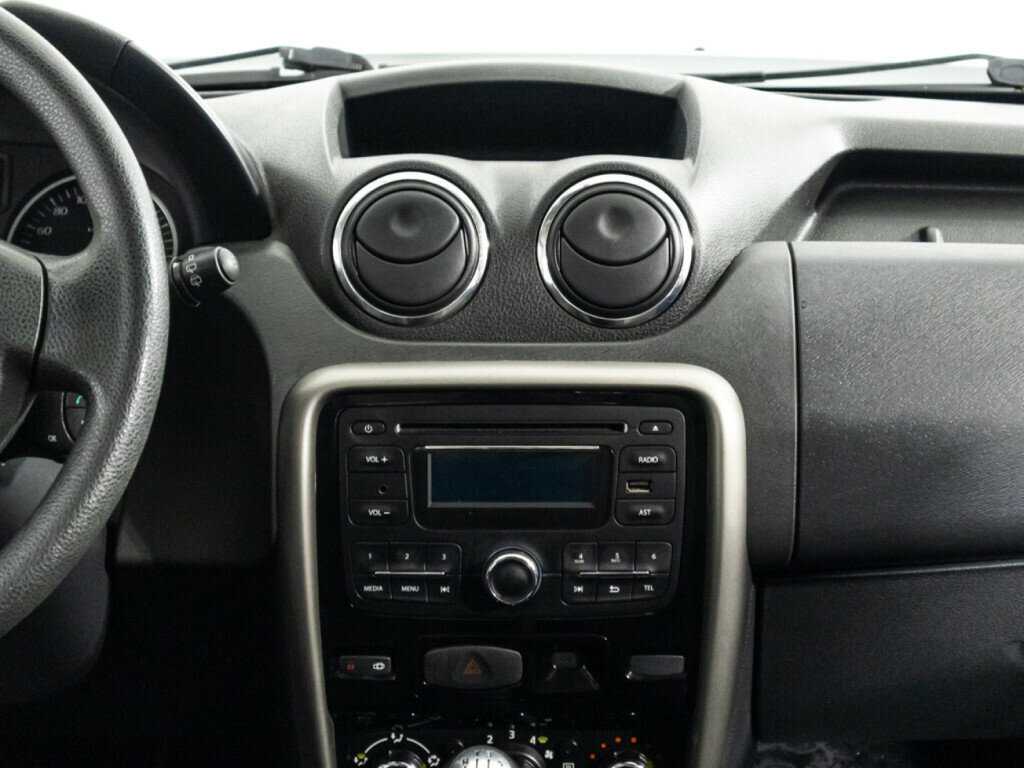 Б/У Рено Дастер 2014 года. Фото: #13