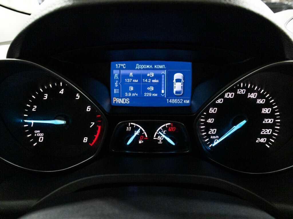 Б/У Форд Куга 2014 года. Фото: #11