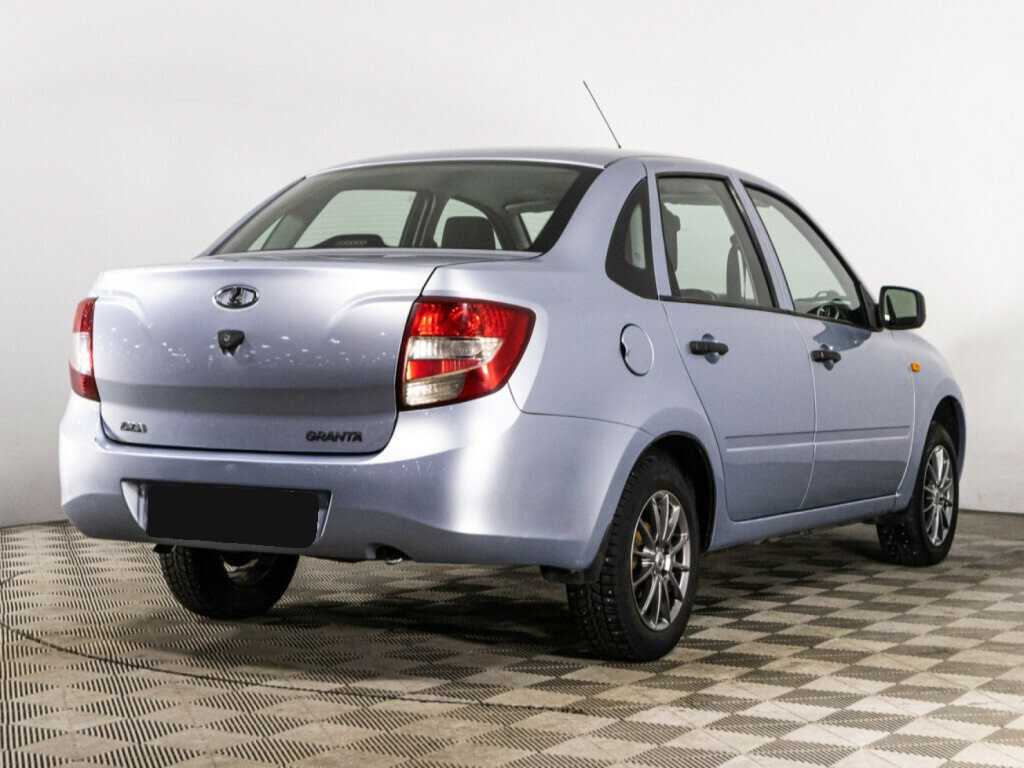 Б/У Лада (ВАЗ) Гранта 2013 года. Фото: #4