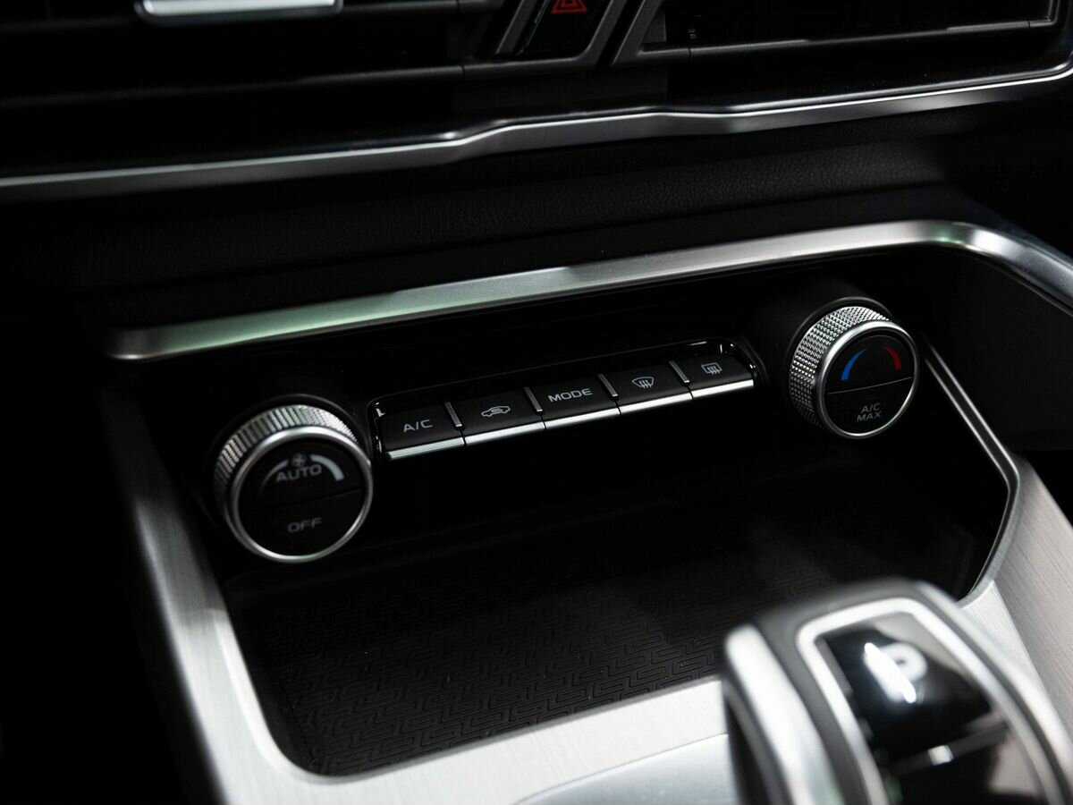 Б/У Джили Кулрэй 2021 года. Фото: #17