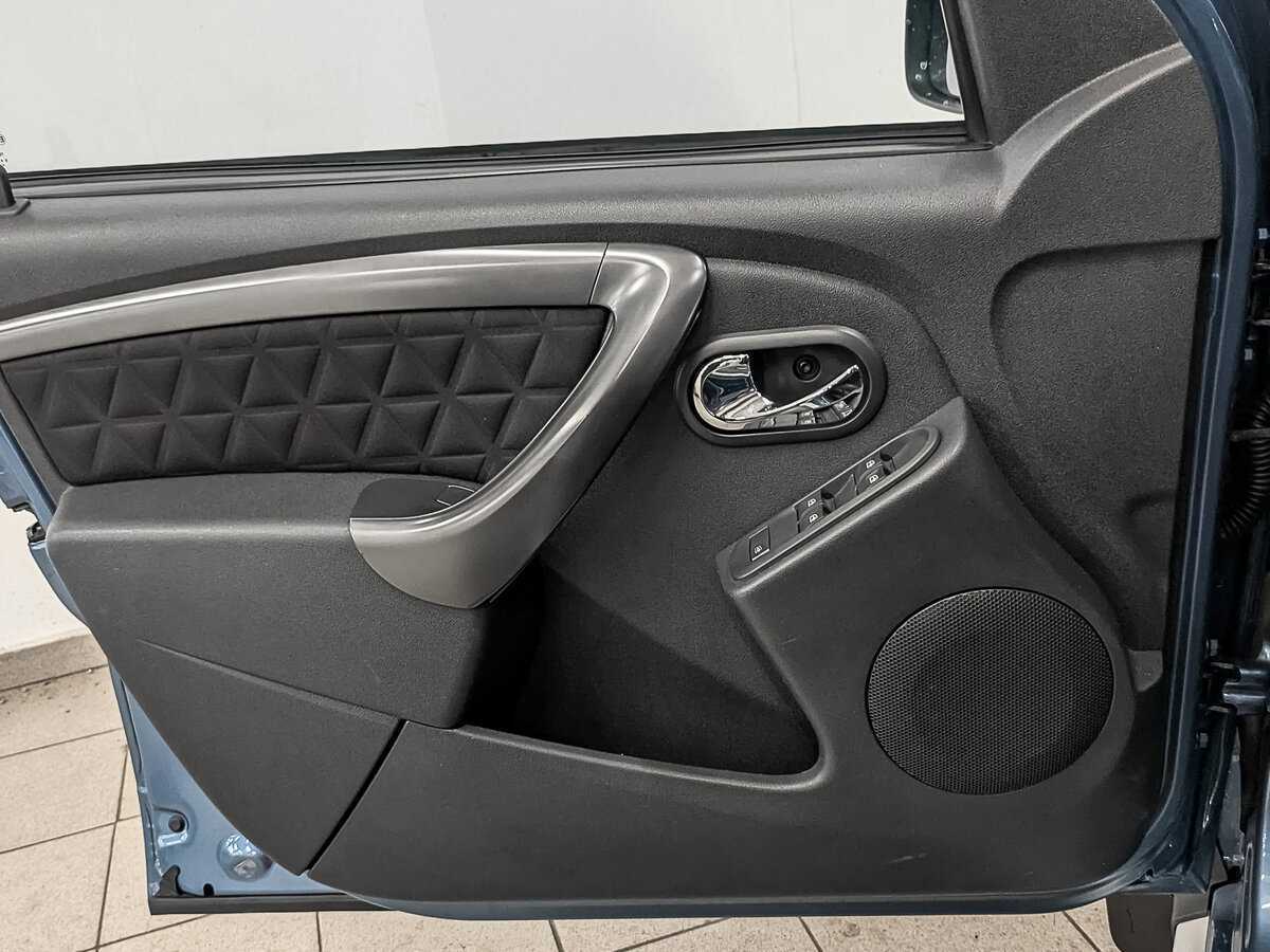 Б/У Рено Дастер 2015 года. Фото: #18