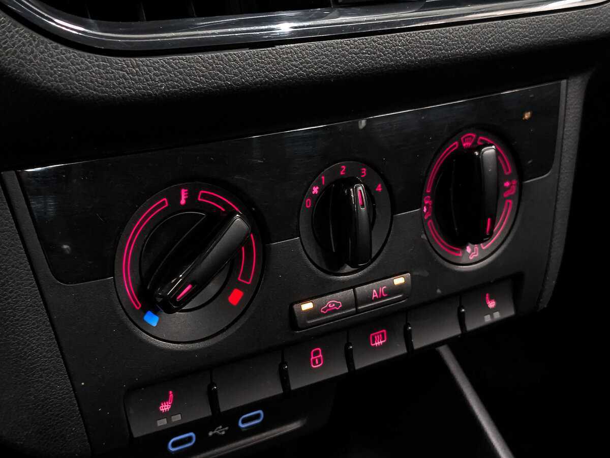 Б/У Фольксваген Поло 2020 года. Фото: #20