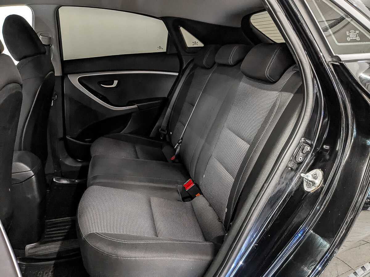 Б/У Хендай ай30 2015 года. Фото: #17