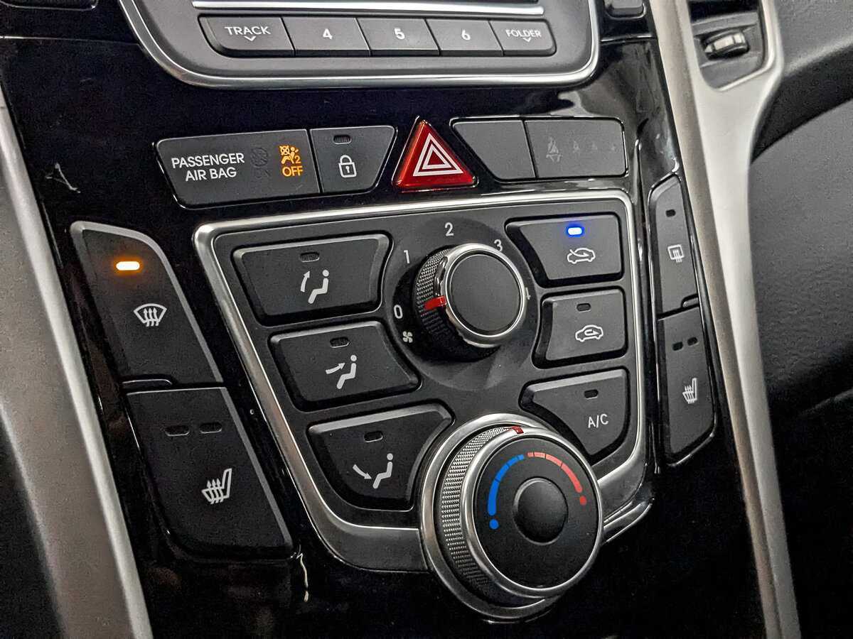 Б/У Хендай ай30 2015 года. Фото: #20