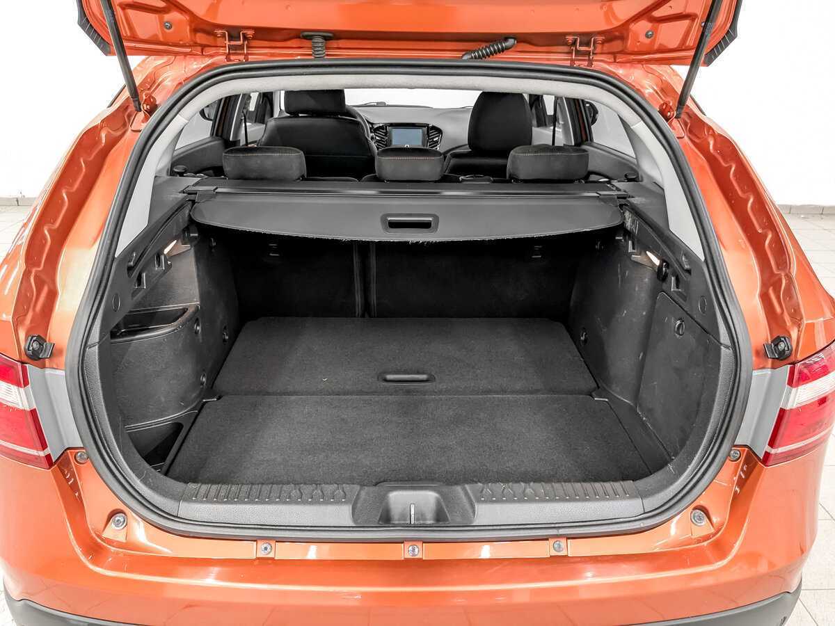 Б/У Лада (ВАЗ) Веста 2019 года. Фото: #9