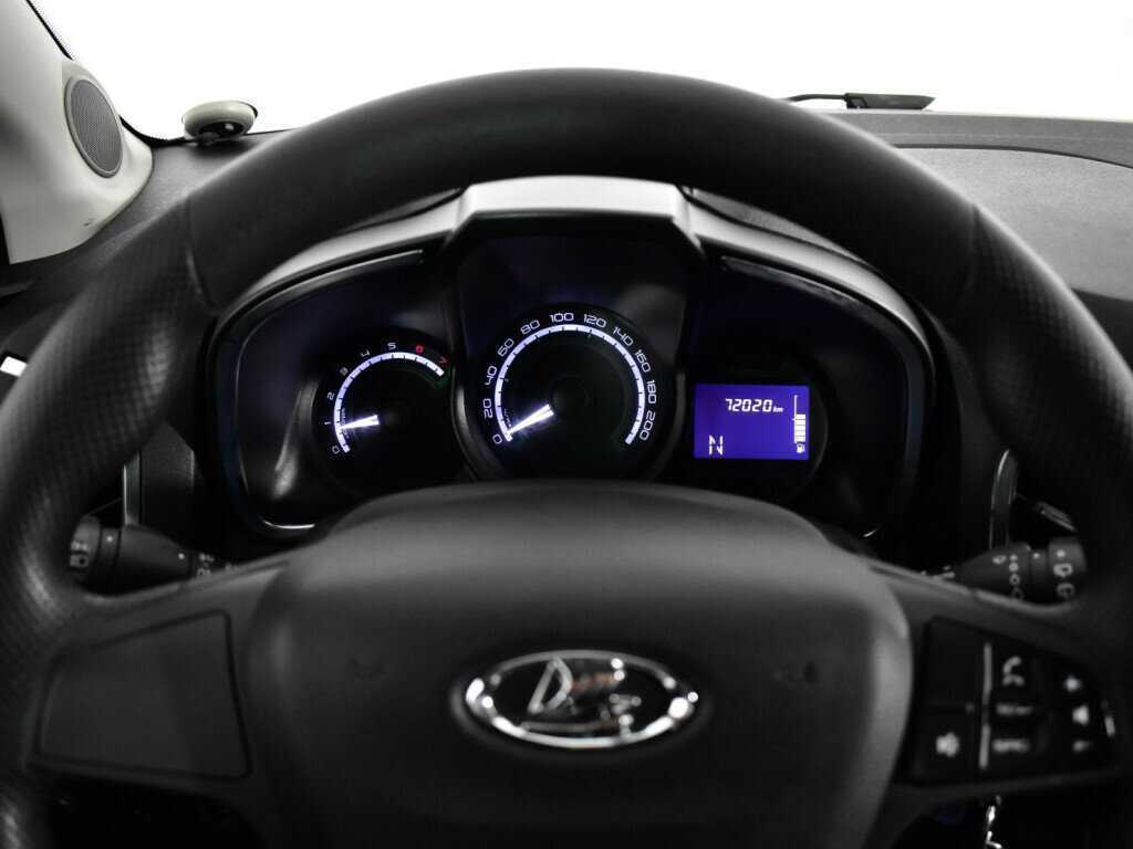 Б/У Лада (ВАЗ) ИКСРЭЙ 2016 года. Фото: #10