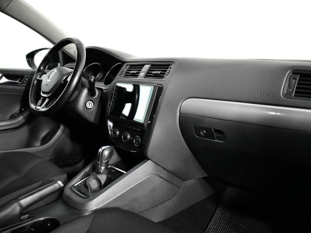 Б/У Фольксваген Джетта 2015 года. Фото: #5