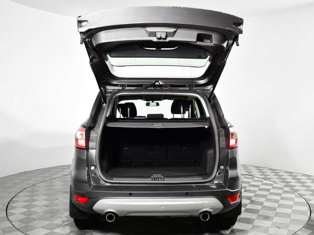 Б/У Форд Куга 2017 года. Фото: #14