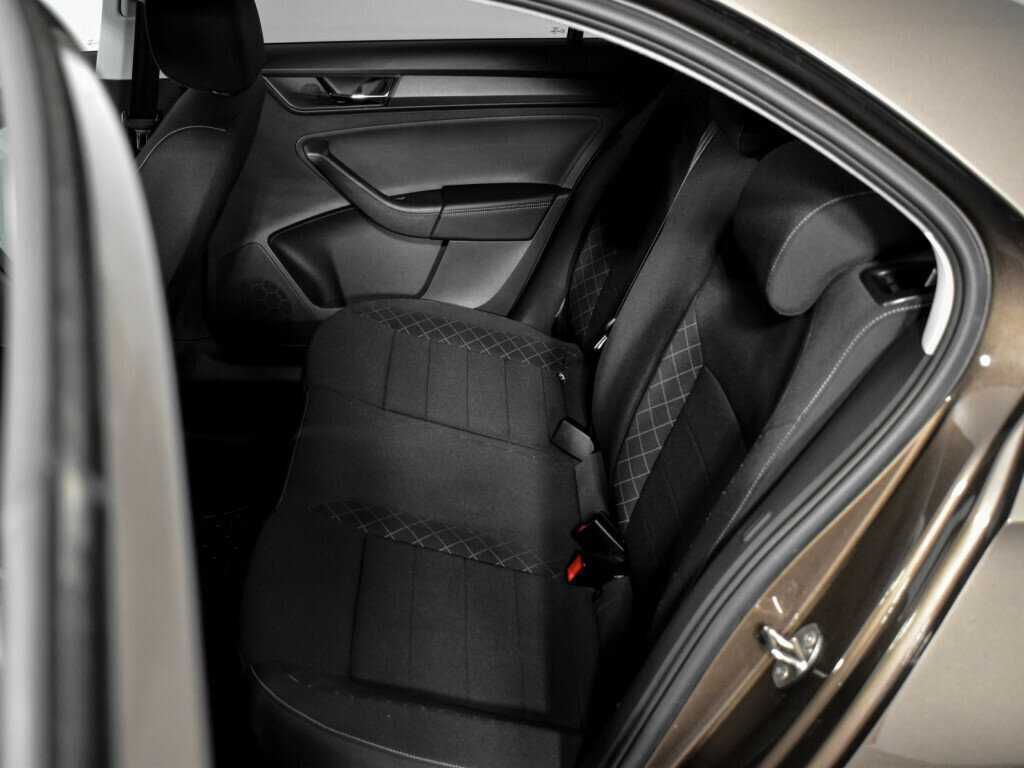 Б/У Шкода Рапид 2020 года. Фото: #10