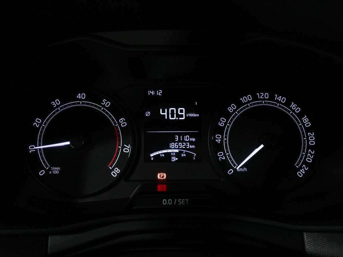 Б/У Шкода Рапид 2021 года. Фото: #11