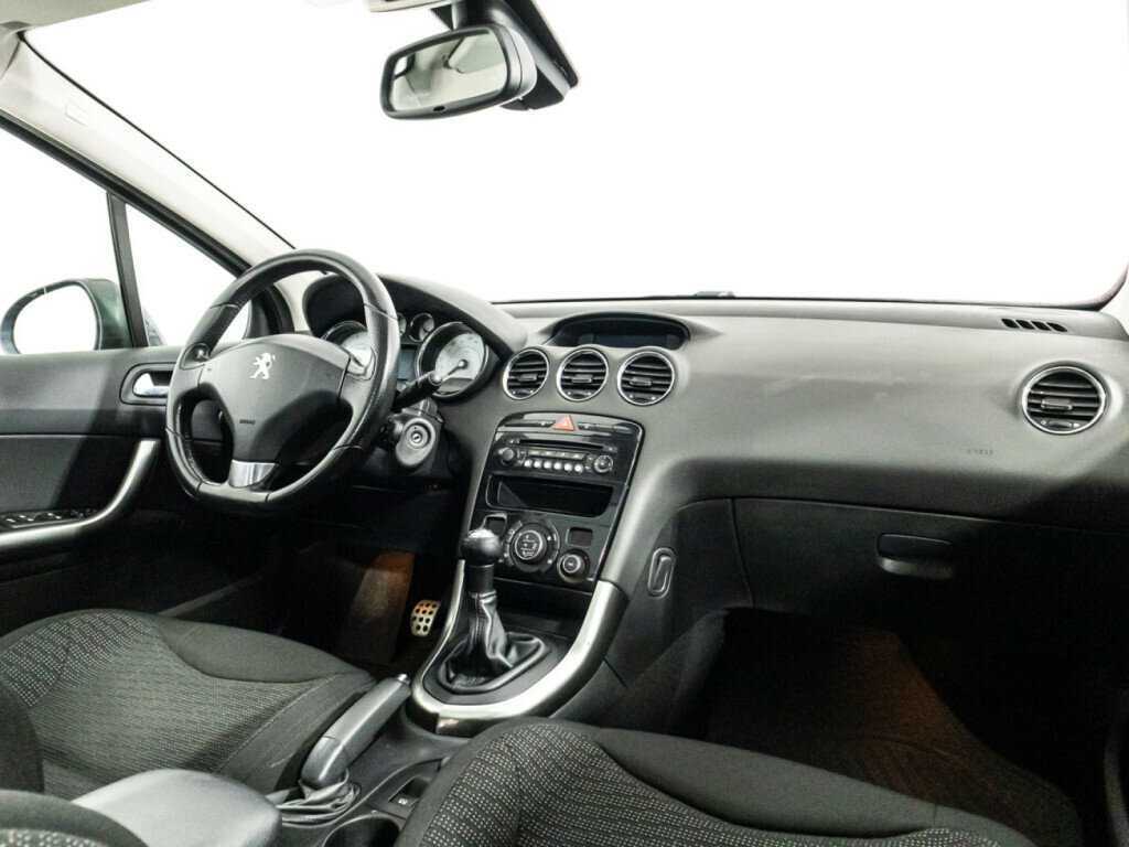 Б/У Пежо 308 2012 года. Фото: #8