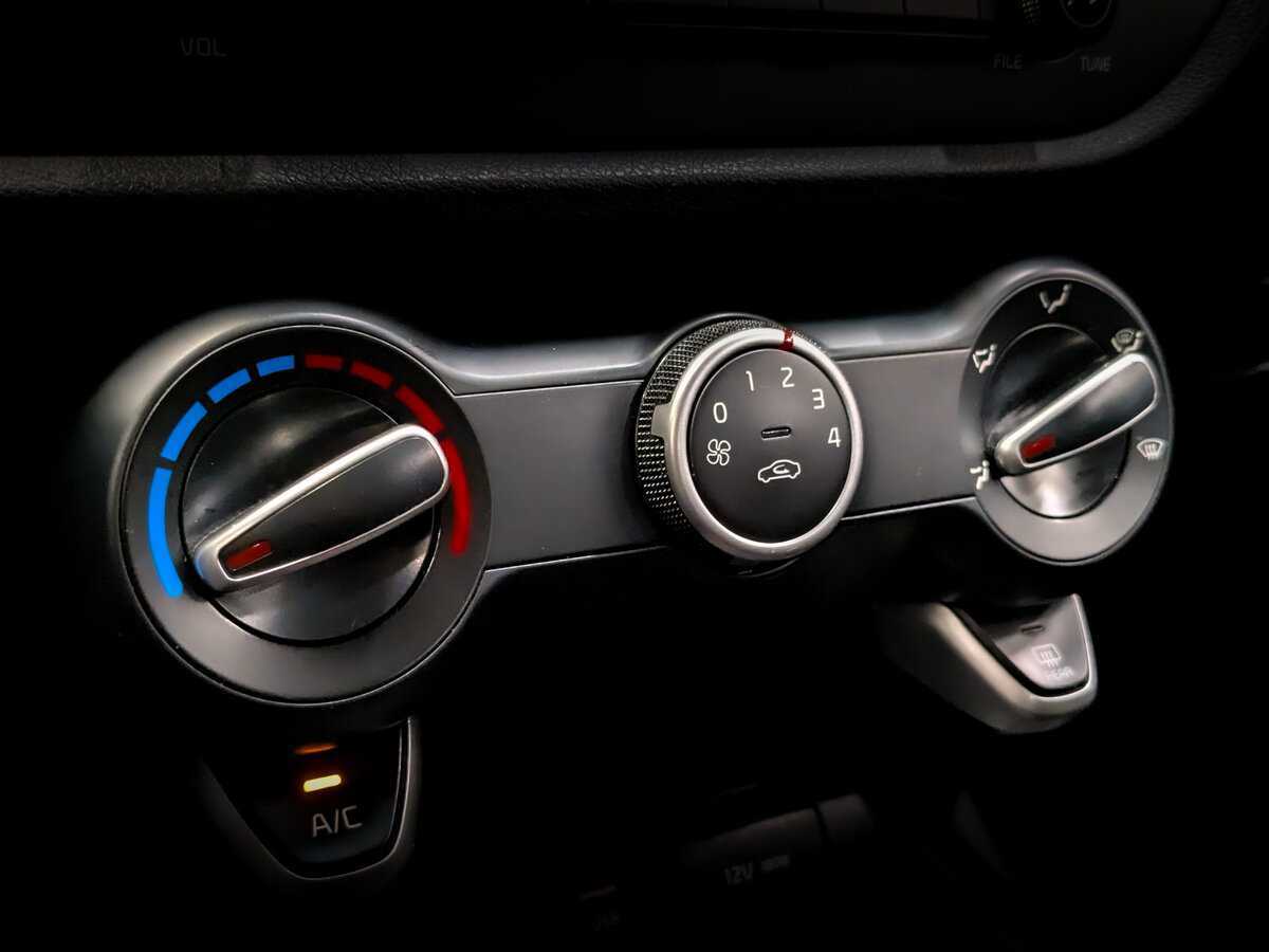 Б/У Киа Рио 2019 года. Фото: #24