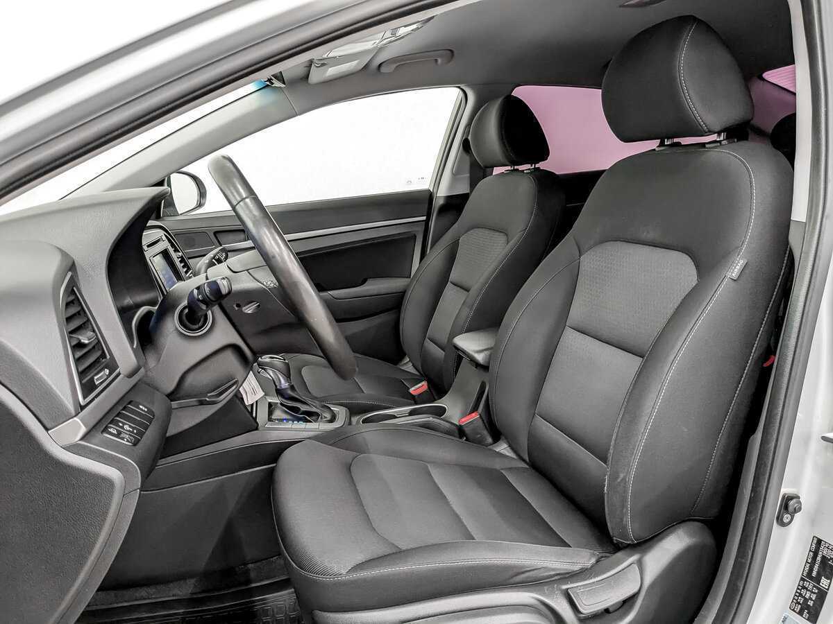 Б/У Хендай Елантра 2017 года. Фото: #17