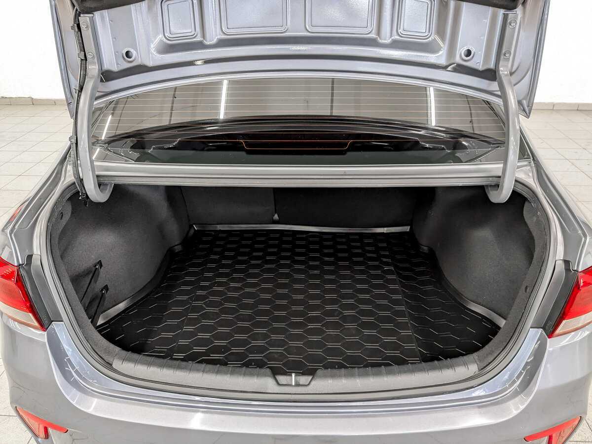 Б/У Киа Рио 2018 года. Фото: #9