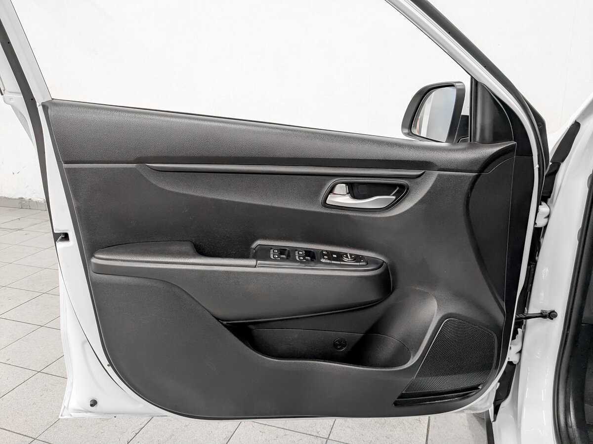 Б/У Киа Рио 2020 года. Фото: #15