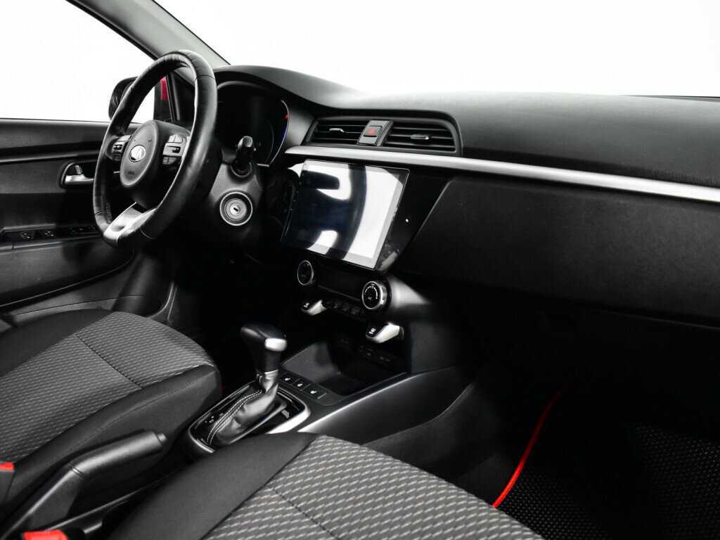 Б/У Киа Рио 2018 года. Фото: #8