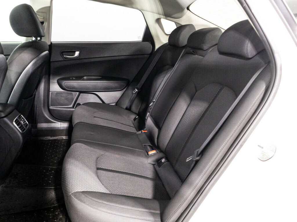 Б/У Киа Оптима 2016 года. Фото: #9