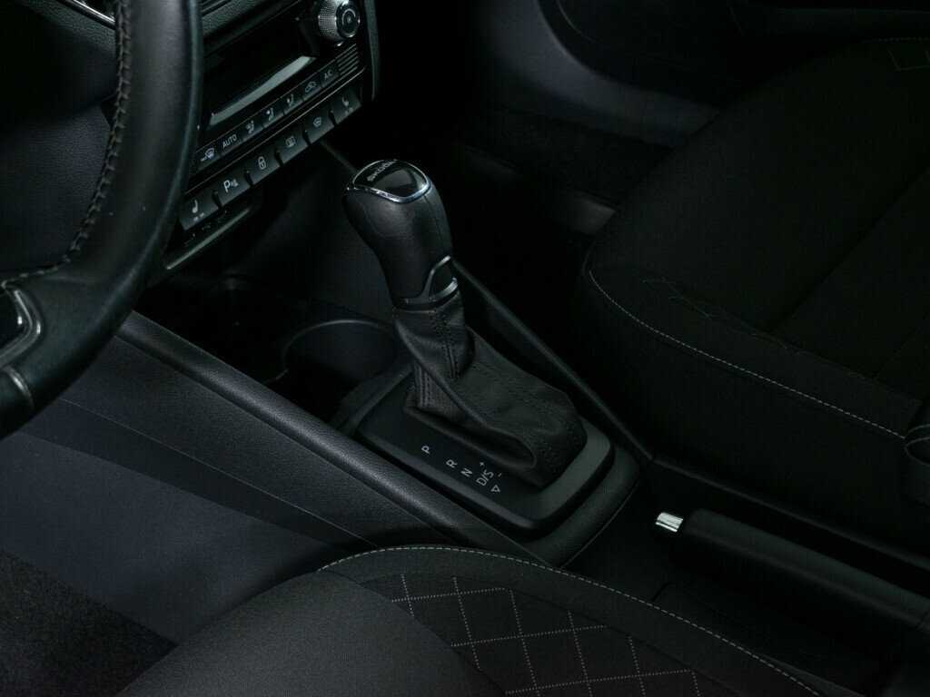 Б/У Шкода Рапид 2021 года. Фото: #11