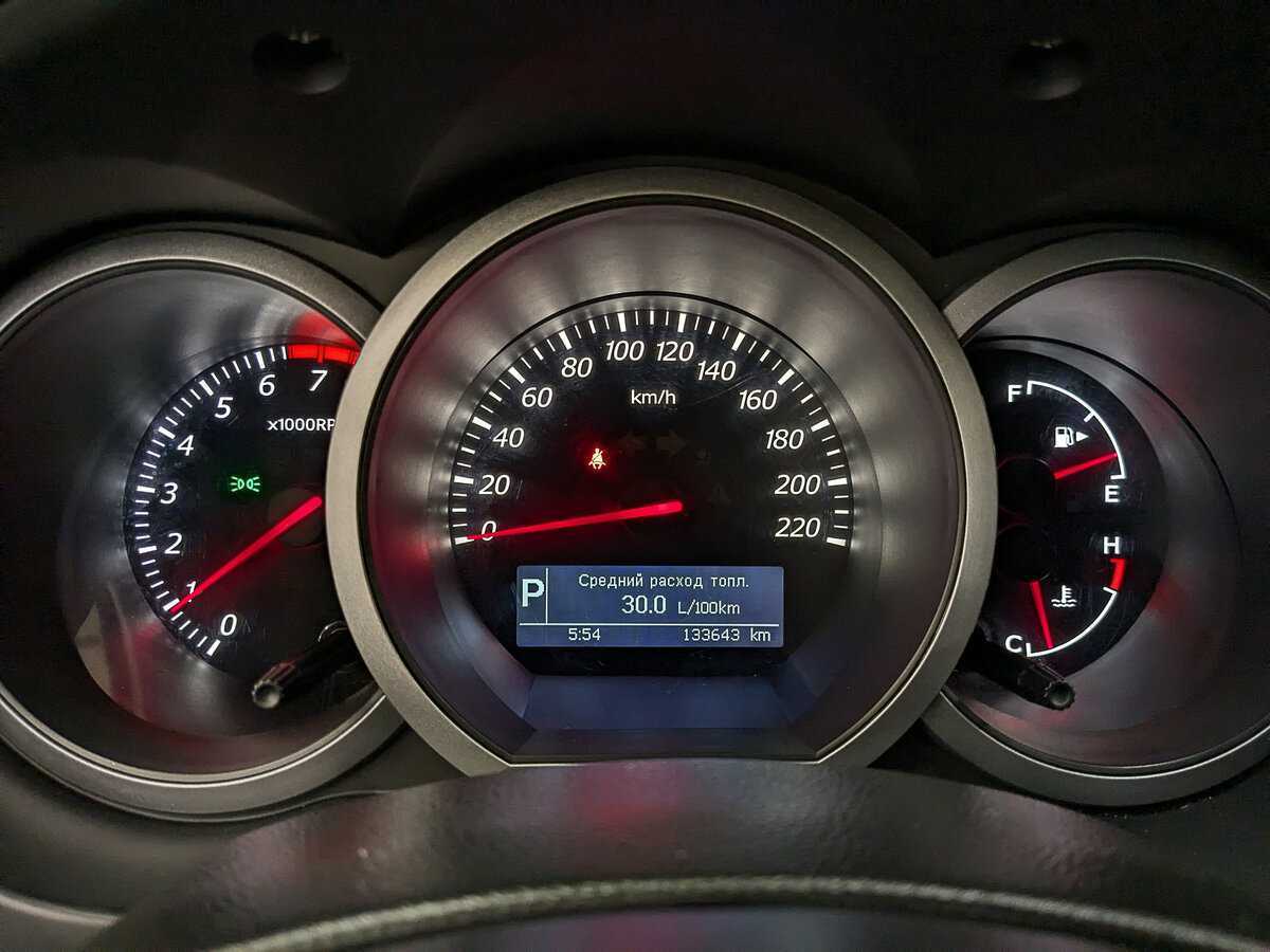 Б/У Сузуки Гранд Витара 2013 года. Фото: #15