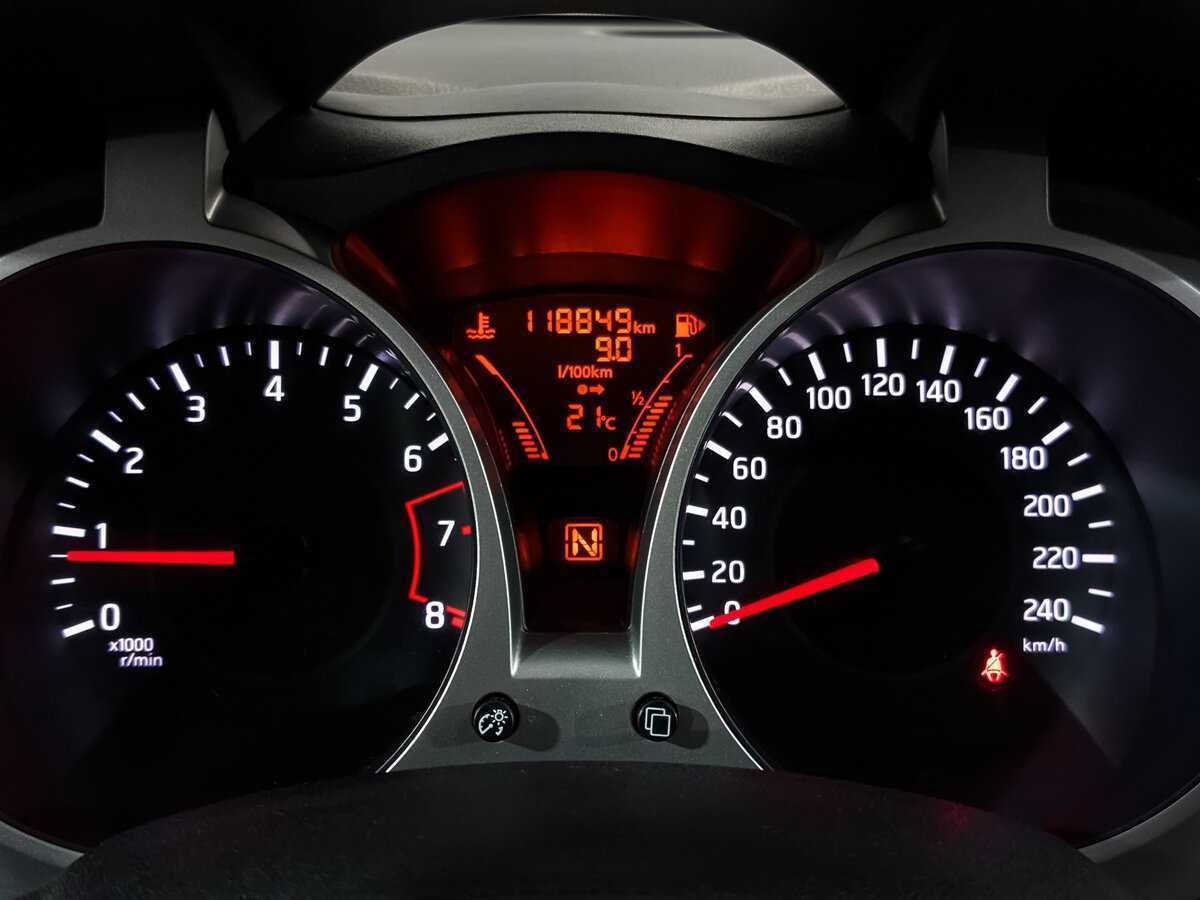 Б/У Ниссан Жук 2015 года. Фото: #13