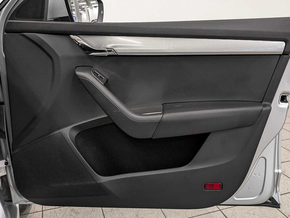 Б/У Шкода Октавия 2016 года. Фото: #24