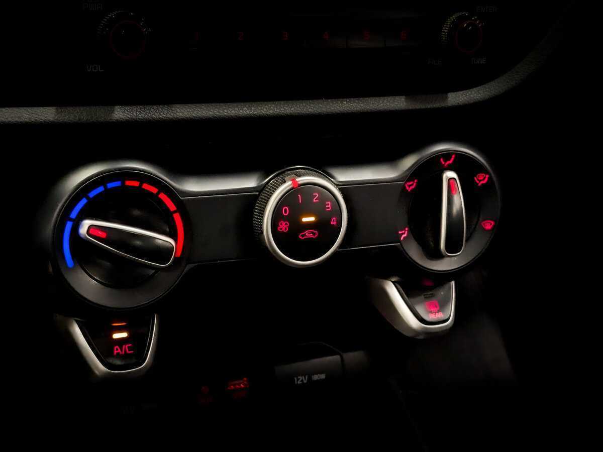 Б/У Киа Рио 2020 года. Фото: #24