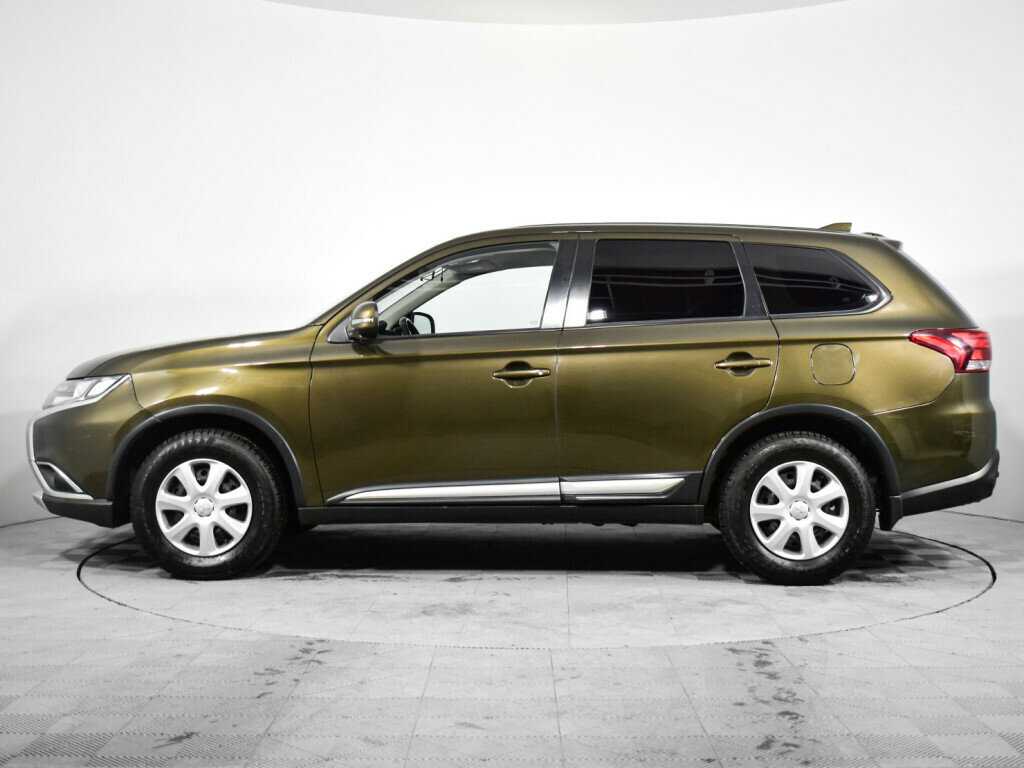 Б/У Митсубиши Оутлэндер 2017 года. Фото: #7