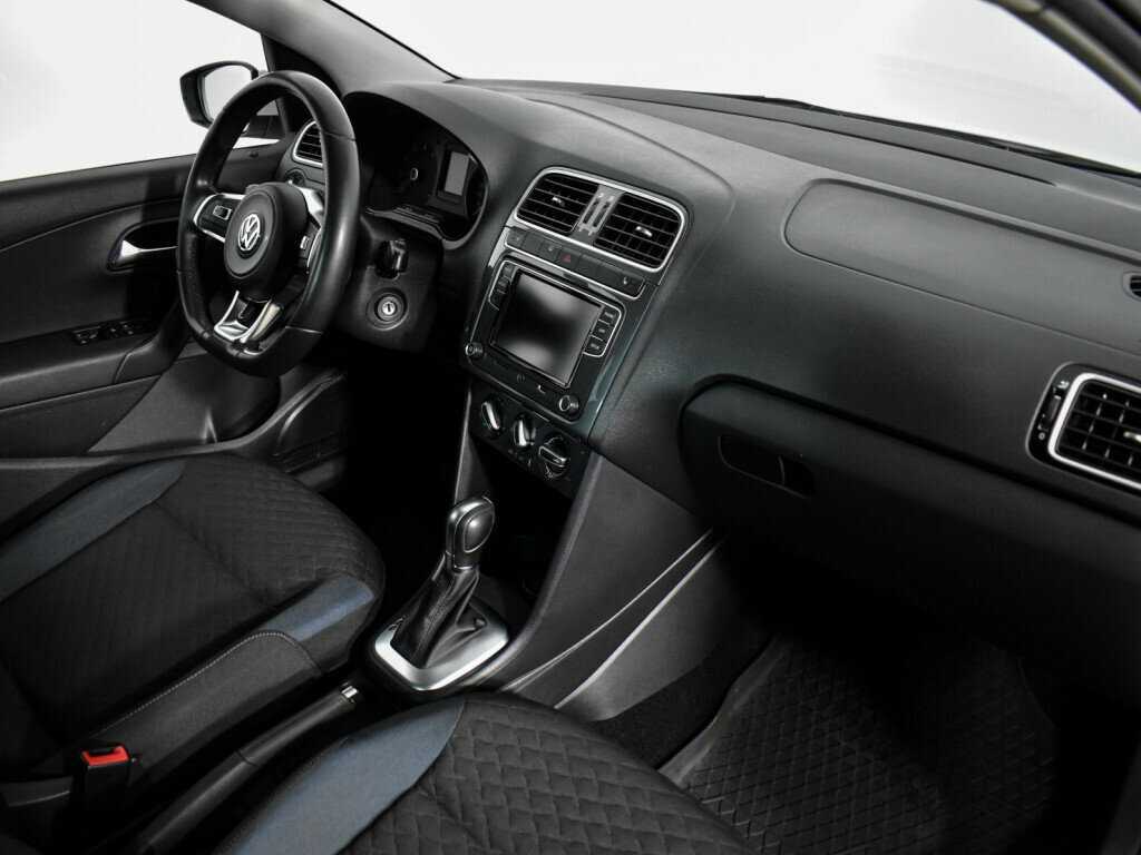 Б/У Фольксваген Поло 2019 года. Фото: #10