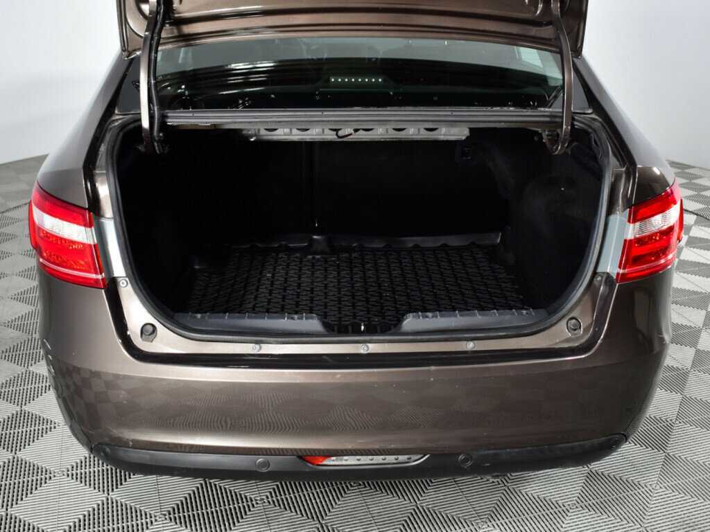 Б/У Лада (ВАЗ) Веста 2016 года. Фото: #13