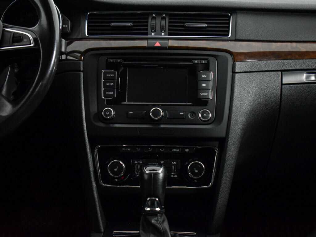 Б/У Шкода Суперб 2013 года. Фото: #11