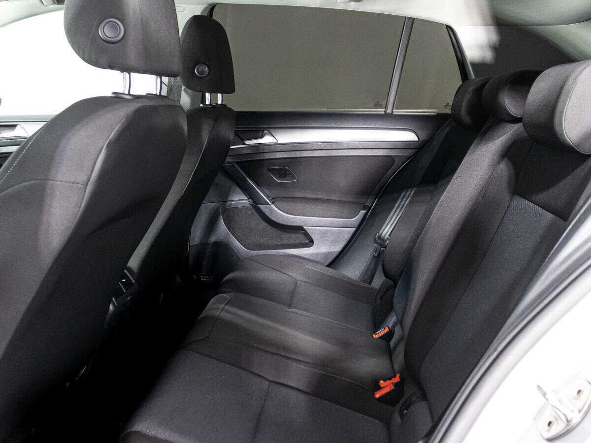 Б/У Фольксваген Гольф 2013 года. Фото: #5