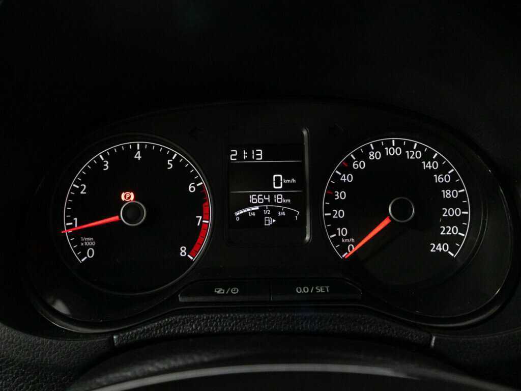 Б/У Фольксваген Поло 2015 года. Фото: #11