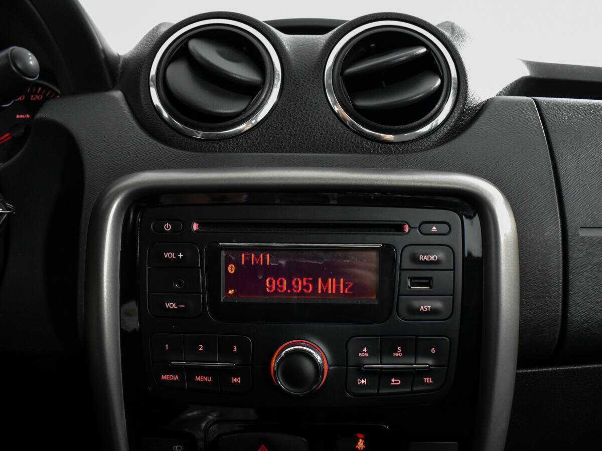 Б/У Рено Дастер 2014 года. Фото: #10