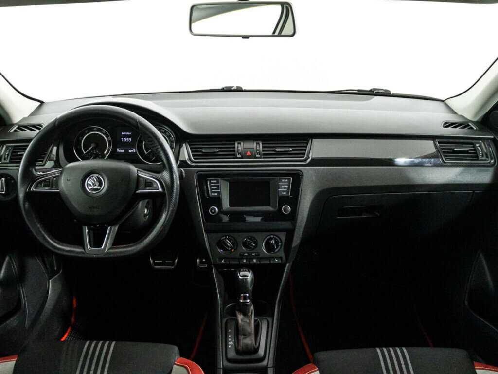 Б/У Шкода Рапид 2016 года. Фото: #12