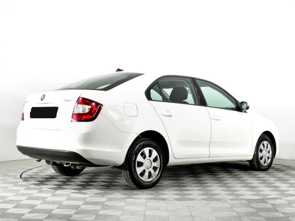 Б/У Шкода Рапид 2018 года. Фото: #4