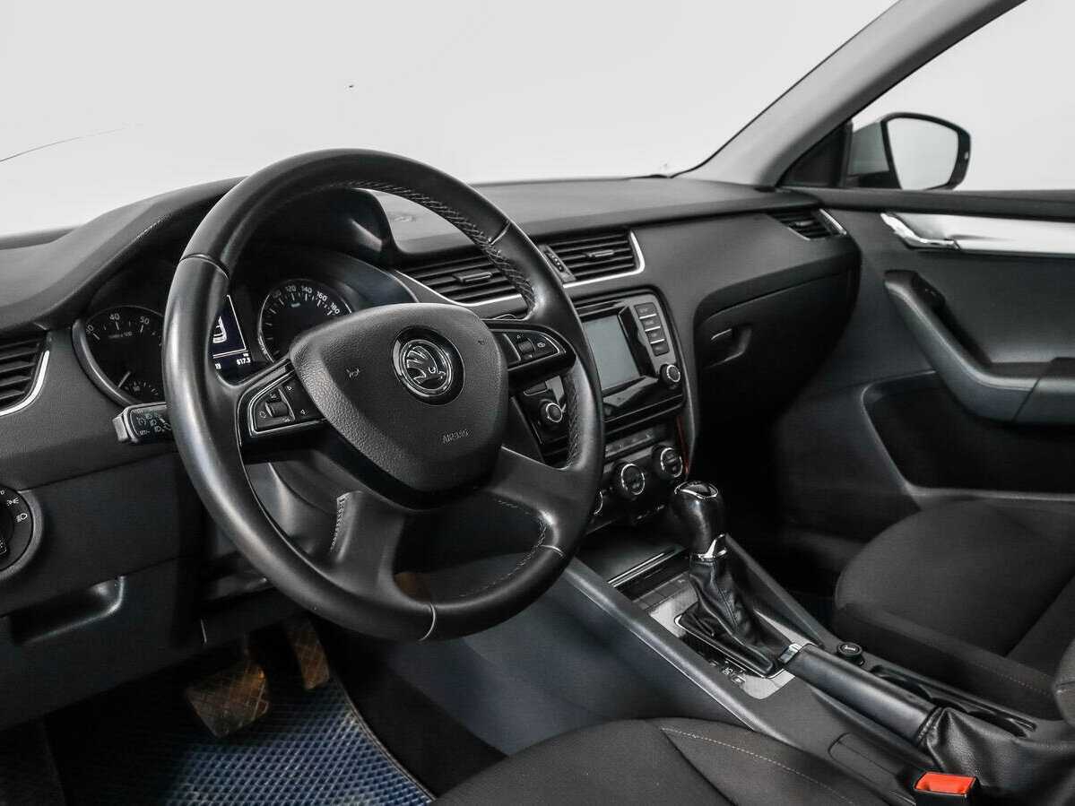 Б/У Шкода Октавия 2014 года. Фото: #8