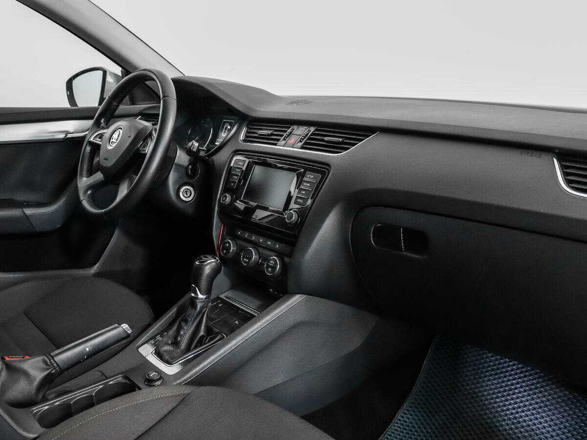 Б/У Шкода Октавия 2014 года. Фото: #10