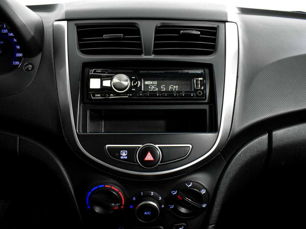 Б/У Хендай Солярис 2014 года. Фото: #12