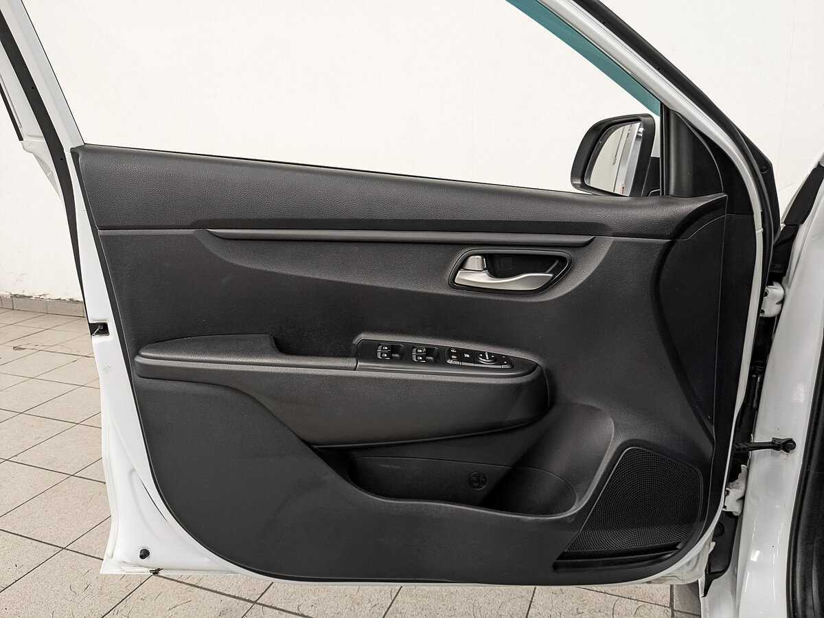 Б/У Киа Рио 2017 года. Фото: #18