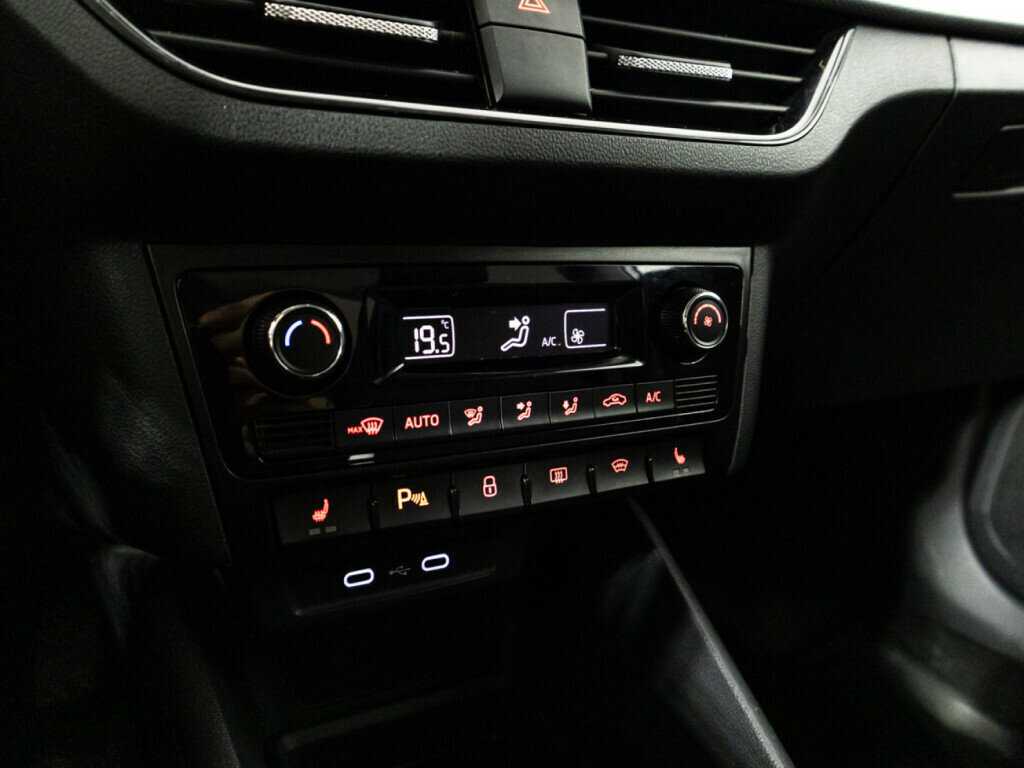 Б/У Фольксваген Поло 2021 года. Фото: #15