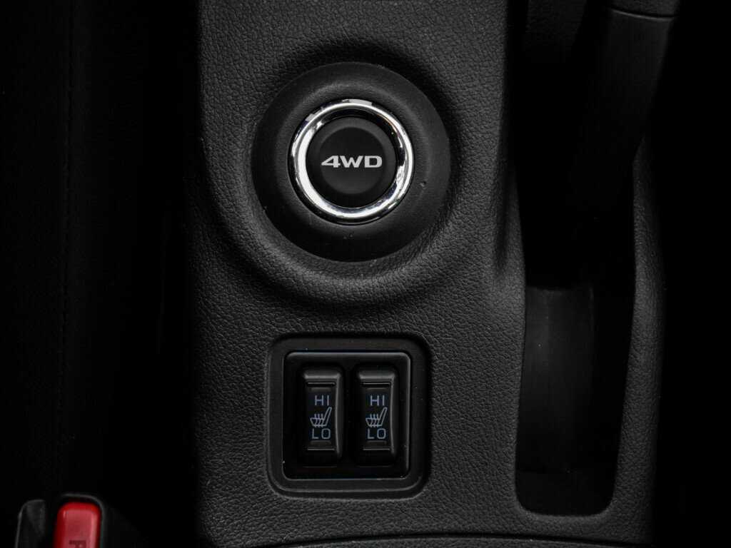 Б/У Митсубиши Оутлэндер 2014 года. Фото: #13